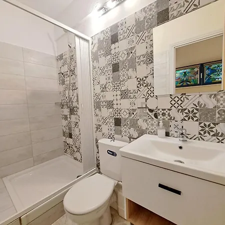 Kro Nomads 4*