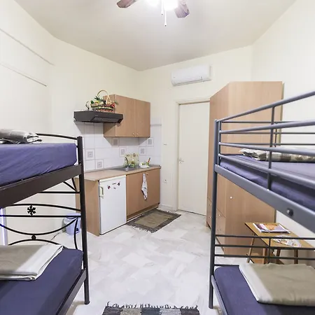 Nomads 4*
